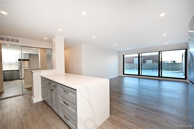 211 E Merrill Street 310, Birmingham, MI 48009