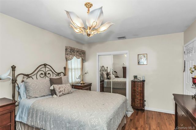 309 N Virginia Avenue, Massapequa, NY 11758