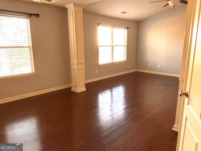 1519 Creek Bend Lane, Lawrenceville, GA 30043