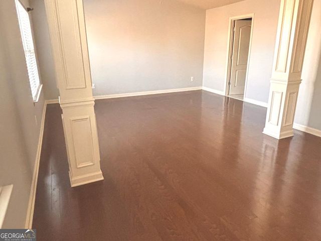 1519 Creek Bend Lane, Lawrenceville, GA 30043