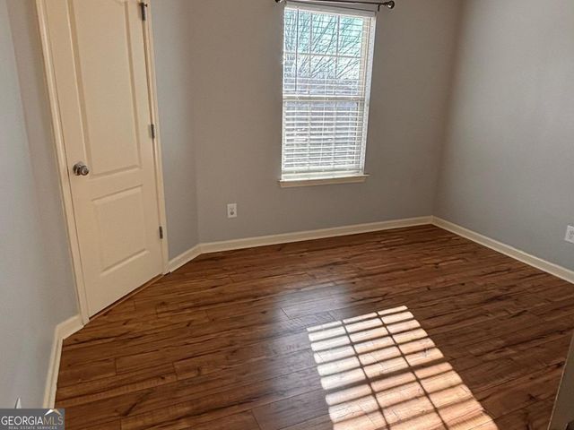 1519 Creek Bend Lane, Lawrenceville, GA 30043