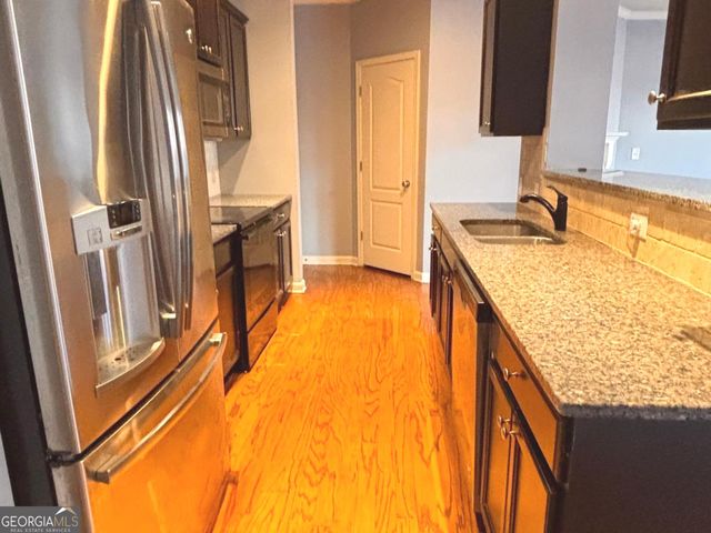 1519 Creek Bend Lane, Lawrenceville, GA 30043