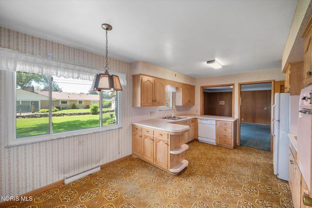3615 Denise Drive, Toledo, OH 43614