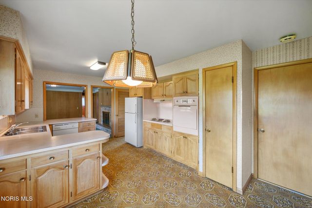 3615 Denise Drive, Toledo, OH 43614