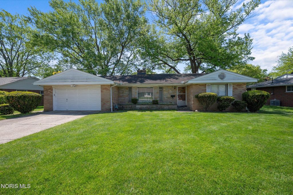 3615 Denise Drive, Toledo, OH 43614