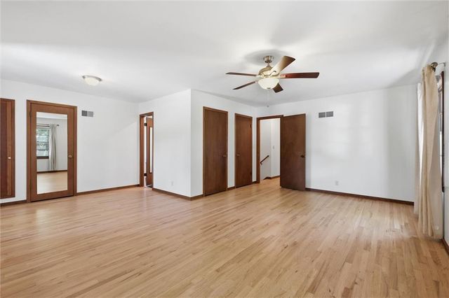 8633 W 89th Street, Overland Park, KS 66212