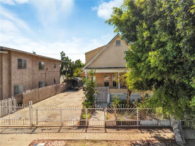 1352 E 21st Street, Los Angeles, CA 90011