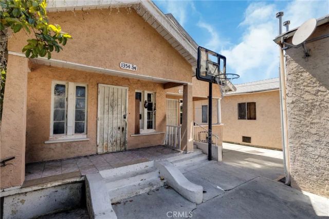 1352 E 21st Street, Los Angeles, CA 90011