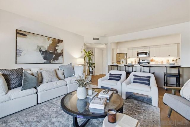 1020 E Washington Ave 107, Escondido, CA 92025