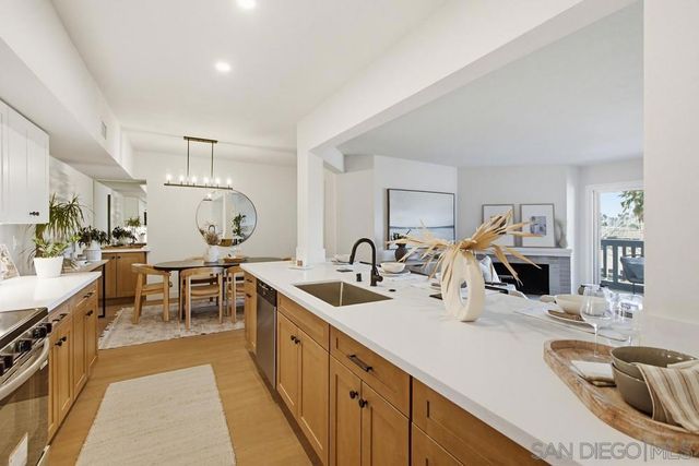 1020 E Washington Ave 107, Escondido, CA 92025