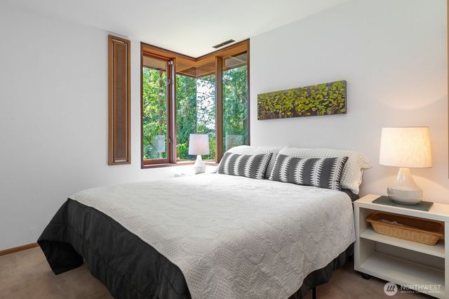 3303 S Massachusetts Street, Seattle, WA 98144