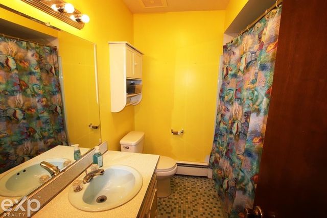 60 Riverside Drive, Mount Clemens, MI 48043