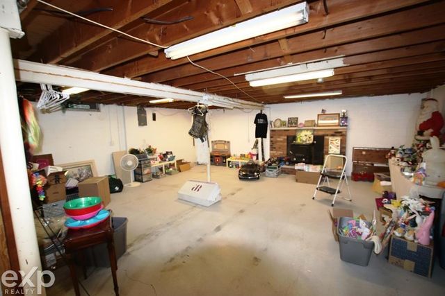 60 Riverside Drive, Mount Clemens, MI 48043