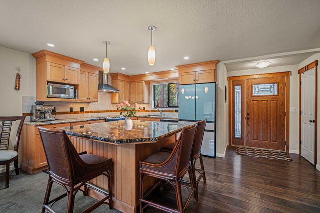 56019 Snow Goose Road, Bend, OR 97707