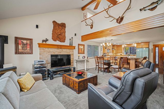 56019 Snow Goose Road, Bend, OR 97707