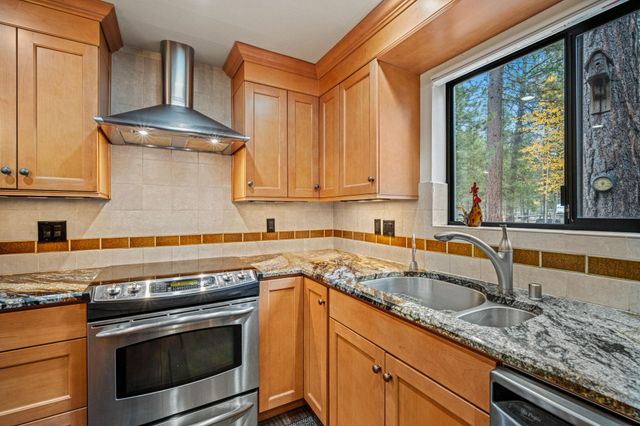 56019 Snow Goose Road, Bend, OR 97707