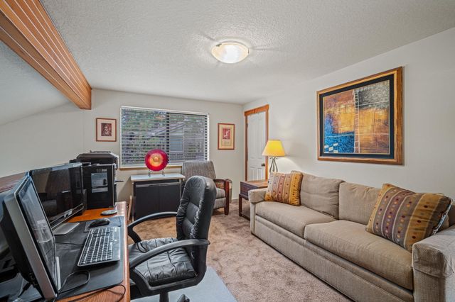 56019 Snow Goose Road, Bend, OR 97707