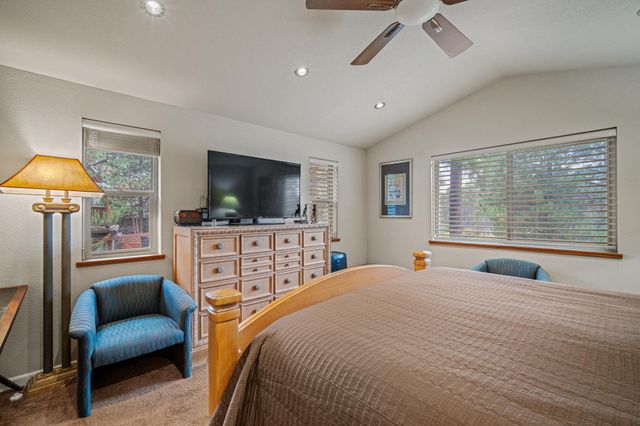 56019 Snow Goose Road, Bend, OR 97707