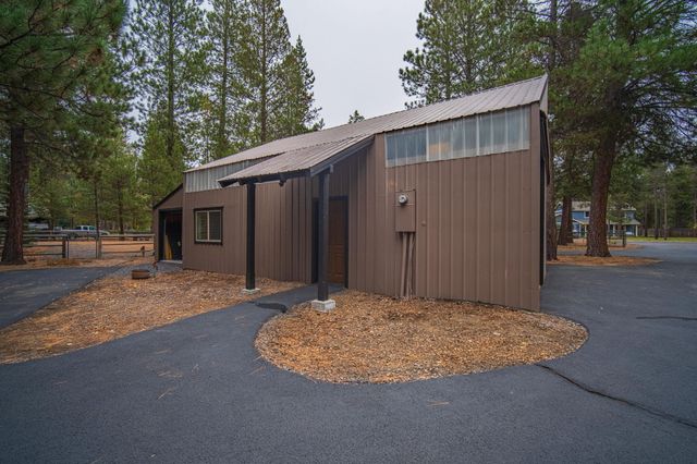 56019 Snow Goose Road, Bend, OR 97707