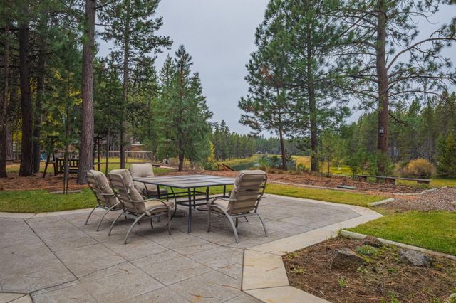 56019 Snow Goose Road, Bend, OR 97707
