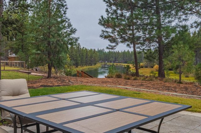 56019 Snow Goose Road, Bend, OR 97707