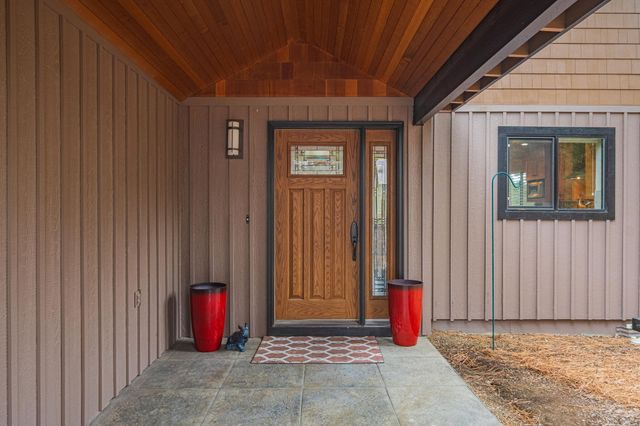 56019 Snow Goose Road, Bend, OR 97707