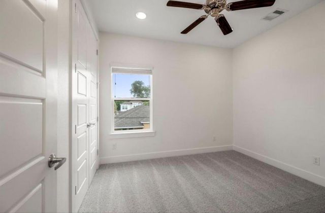 406 Yale Oaks Lane, Houston, TX 77091
