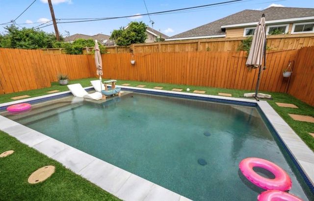 406 Yale Oaks Lane, Houston, TX 77091