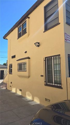 1022 W 57th, Los Angeles, CA 90037