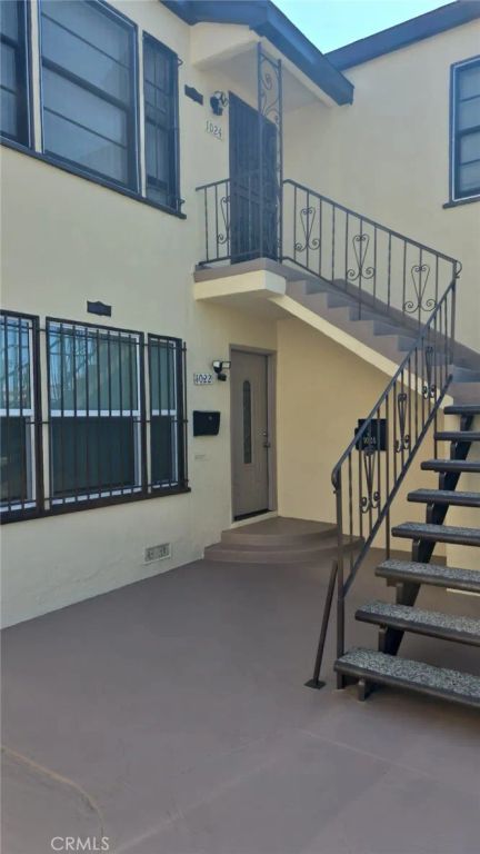 1022 W 57th, Los Angeles, CA 90037
