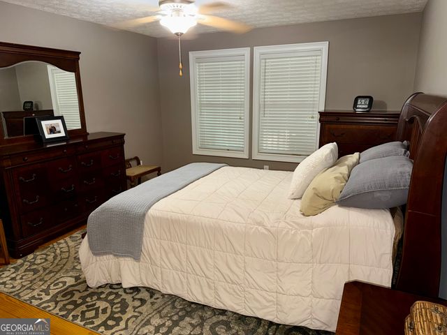 70 Park Street, Lavonia, GA 30553