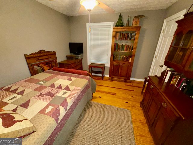 70 Park Street, Lavonia, GA 30553
