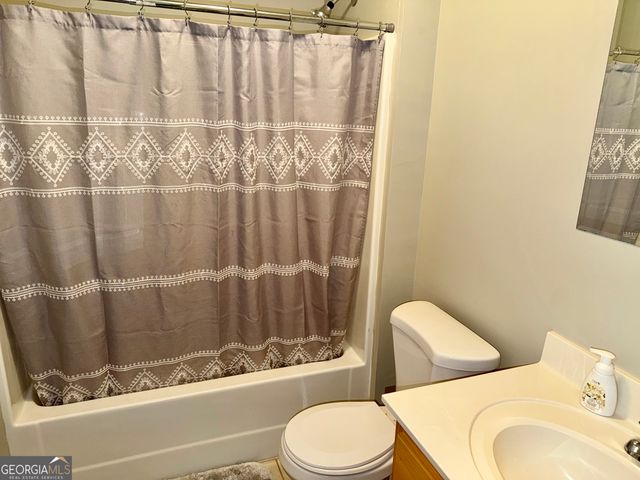 70 Park Street, Lavonia, GA 30553