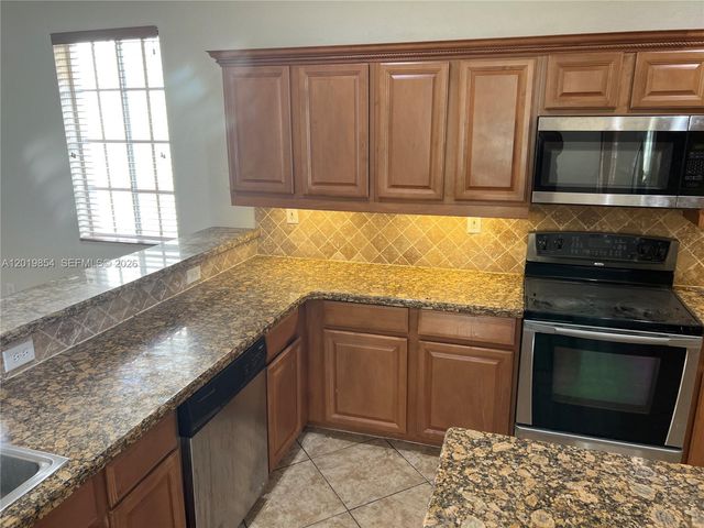 14008 SW 274 TER, Homestead, FL 33032