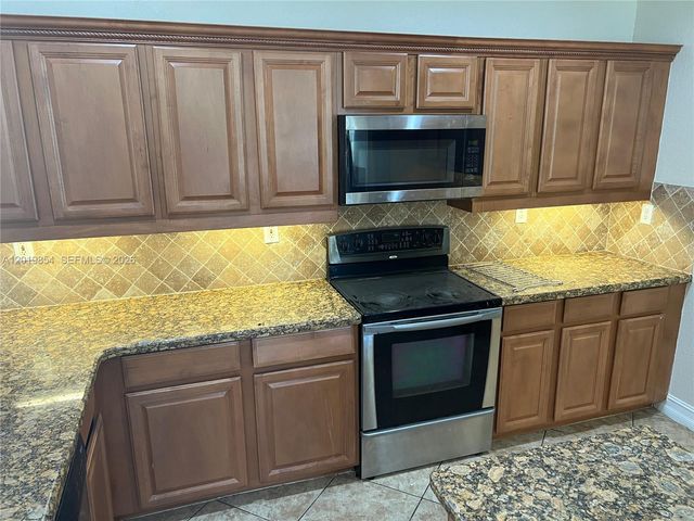 14008 SW 274 TER, Homestead, FL 33032