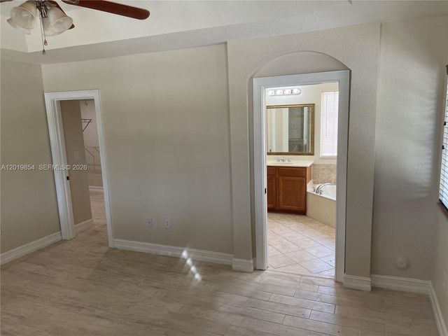 14008 SW 274 TER, Homestead, FL 33032