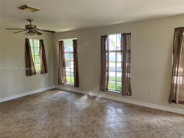 14008 SW 274 TER, Homestead, FL 33032