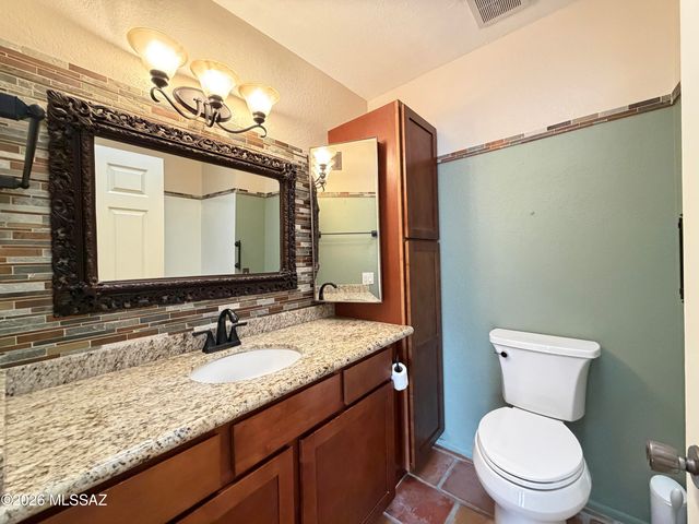 5213 N Tigua Drive, Tucson, AZ 85704