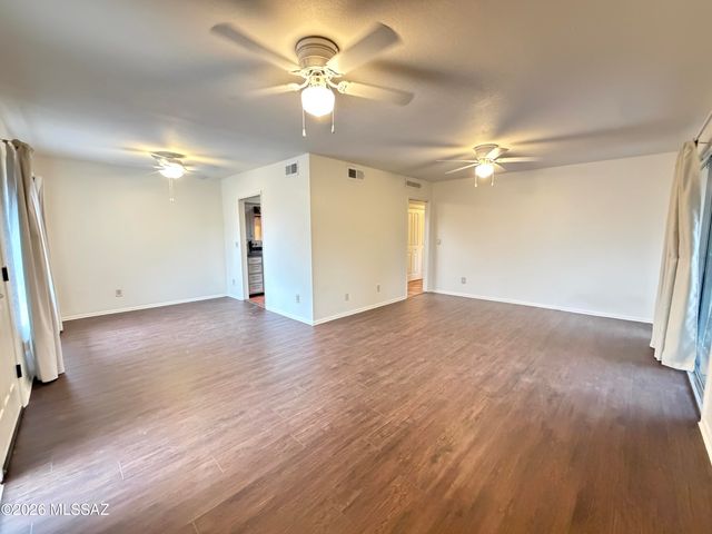 5213 N Tigua Drive, Tucson, AZ 85704