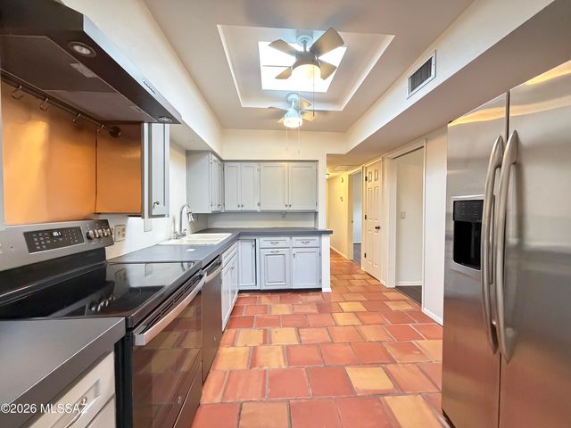 5213 N Tigua Drive, Tucson, AZ 85704