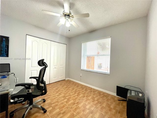 9929 NW 29th Ter, Doral, FL 33172