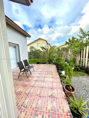 9929 NW 29th Ter, Doral, FL 33172