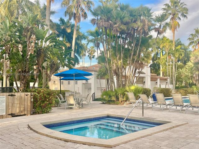 9929 NW 29th Ter, Doral, FL 33172