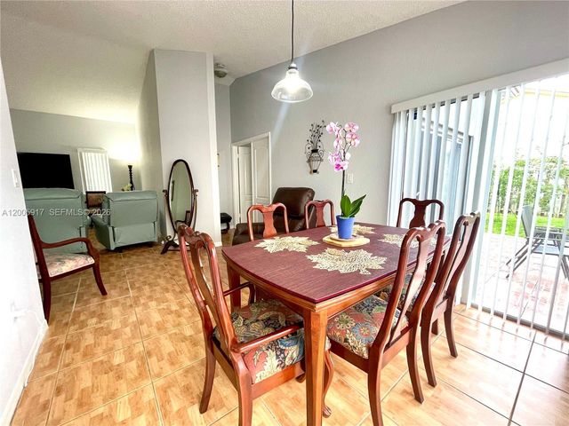 9929 NW 29th Ter, Doral, FL 33172