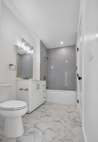 533 Washington Street D, Boston, MA 02124