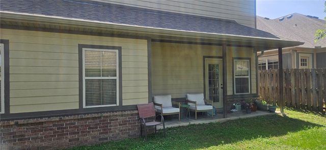 2637 N Sierra Avenue, Fayetteville, AR 72703