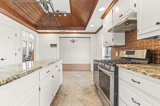 6423 Ridgemont Drive, Dallas, TX 75214
