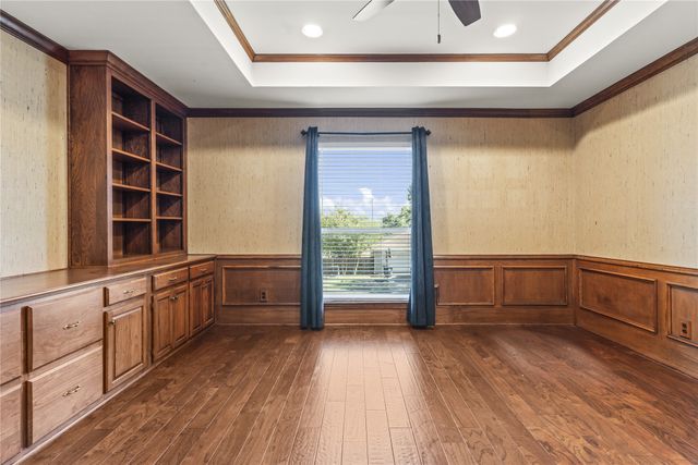 6423 Ridgemont Drive, Dallas, TX 75214