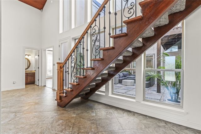 6423 Ridgemont Drive, Dallas, TX 75214