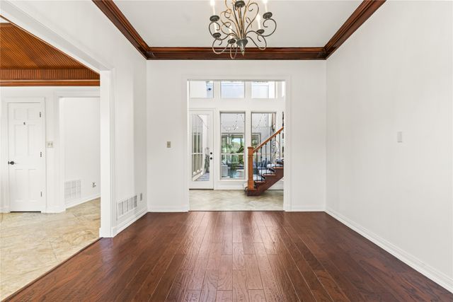 6423 Ridgemont Drive, Dallas, TX 75214
